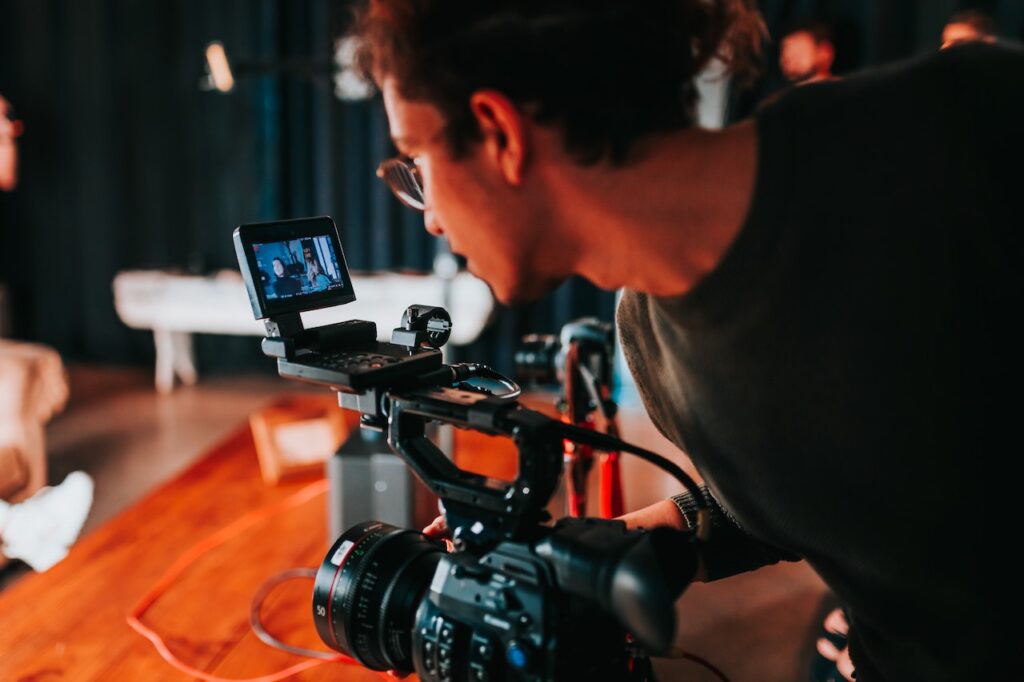 5 Benefits of Utilizing Video Production Services