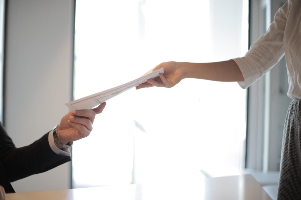 Why You Should Use Recruitment Videos to Attract Job Applicants: A Guide