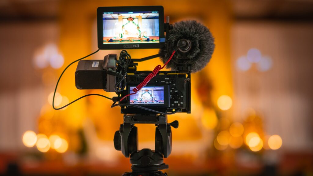 9 Must-Have Videography Equipment for Aspiring Filmmakers